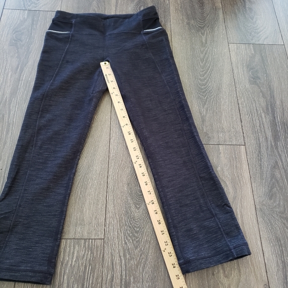 LULULEMON black and grey leggings Capri pants women's size 6 - Picture 6 of 9